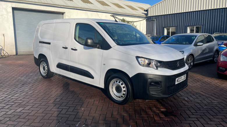 Peugeot Partner Long Diesel 950 1.5 BlueHDi 100 Professional Premium + Van